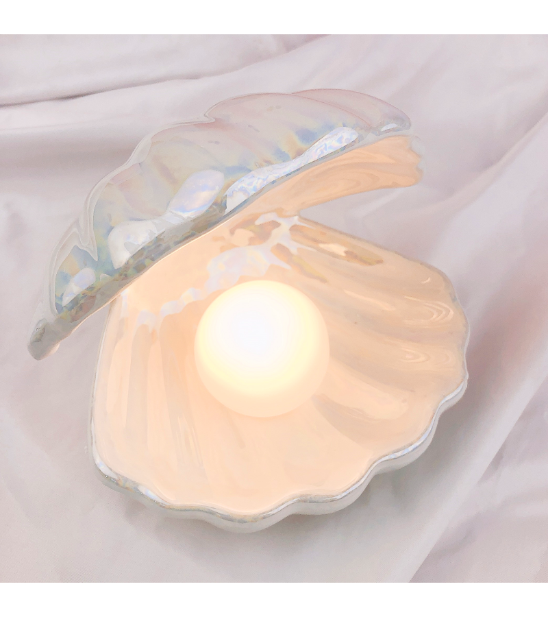Clam Shell Lamp - Gifts