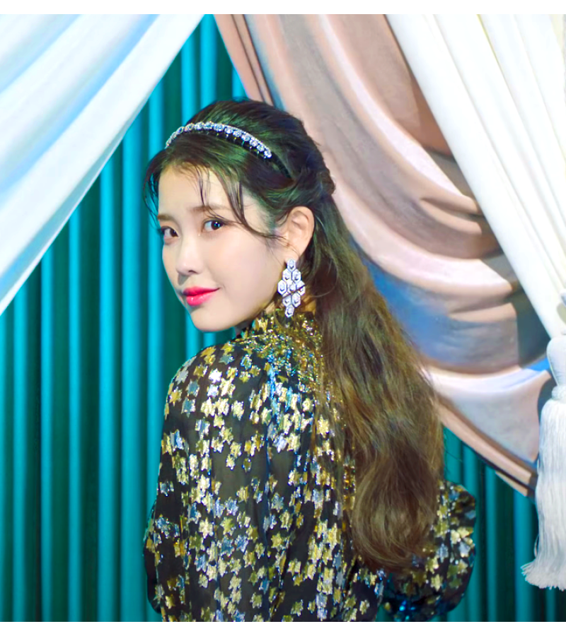 iu green dress IU Radiates Elegance in J.ESTINA's 'ALL MY LOVE' Jewelry Campaign IU shines once again in a new jewelry campaign with J.ESTINA, titled ALL MY LOVE. Launched for Family Month in May, the
