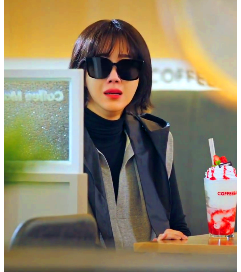 Penthouse 2 Shim Su-ryeon (Lee Ji-ah) Inspired Sunglasses 002 - ONE SIZE ONLY / Black - Sunglasses